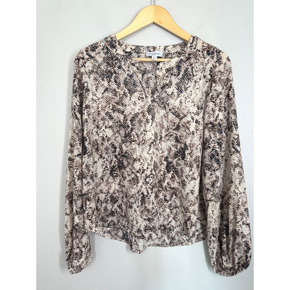 Evereve Snakeskin Print‎ Long Sleeve Blouse Size M Medium Fall Career Office Top
